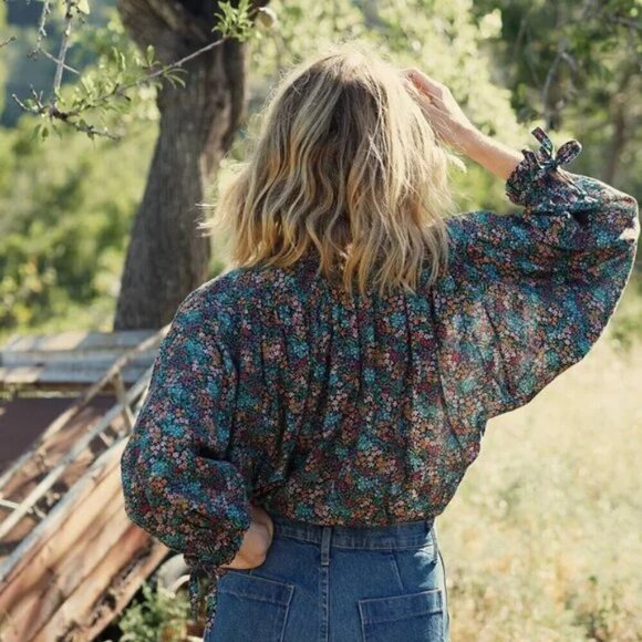 💕DOEN💕 The Rose Top ~ Navy Lady Bird Floral Print Small - Picture 6 of 16
